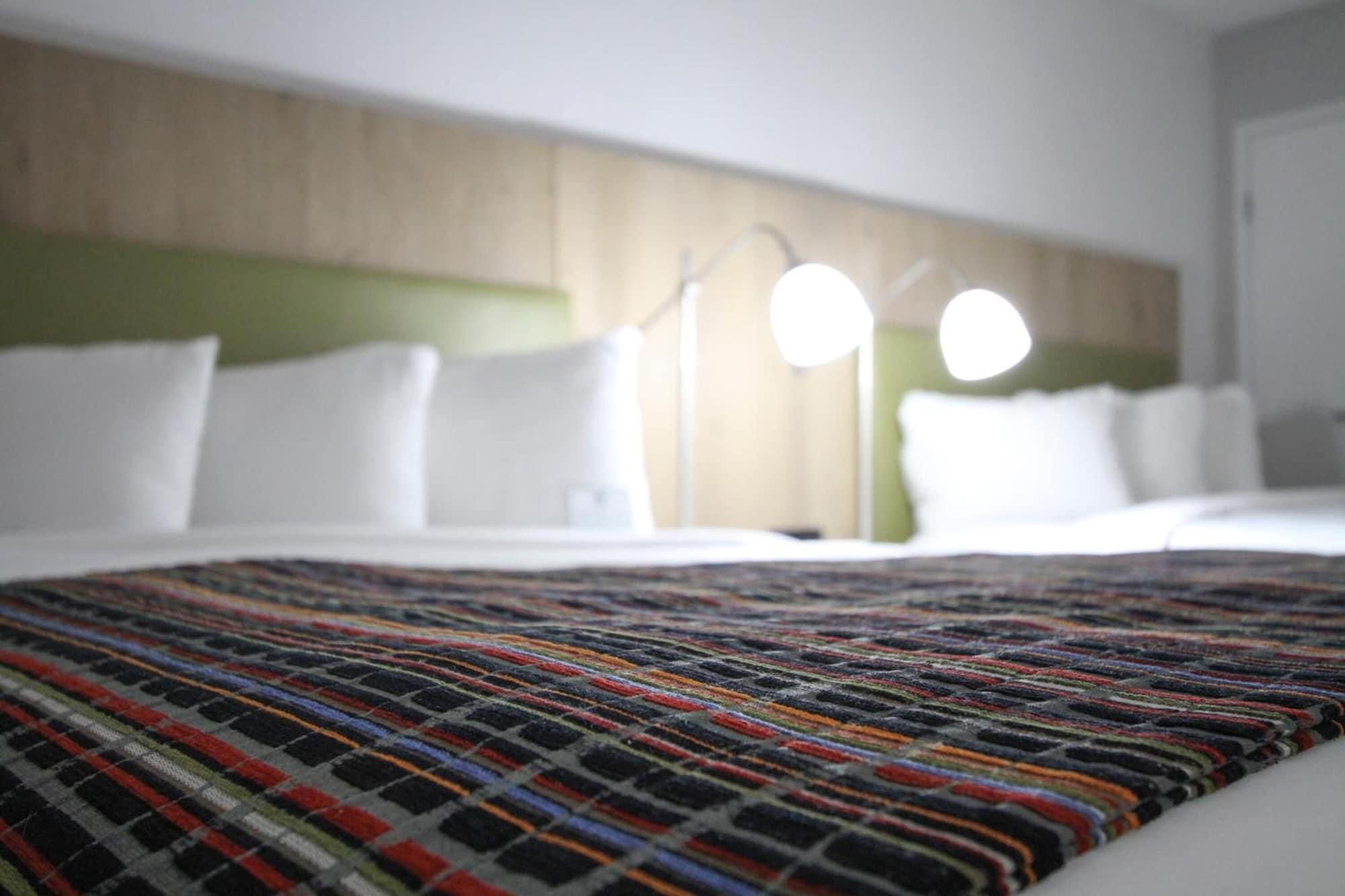 Greentree Inn & Suites Phoenix Sky Harbor Eksteriør billede