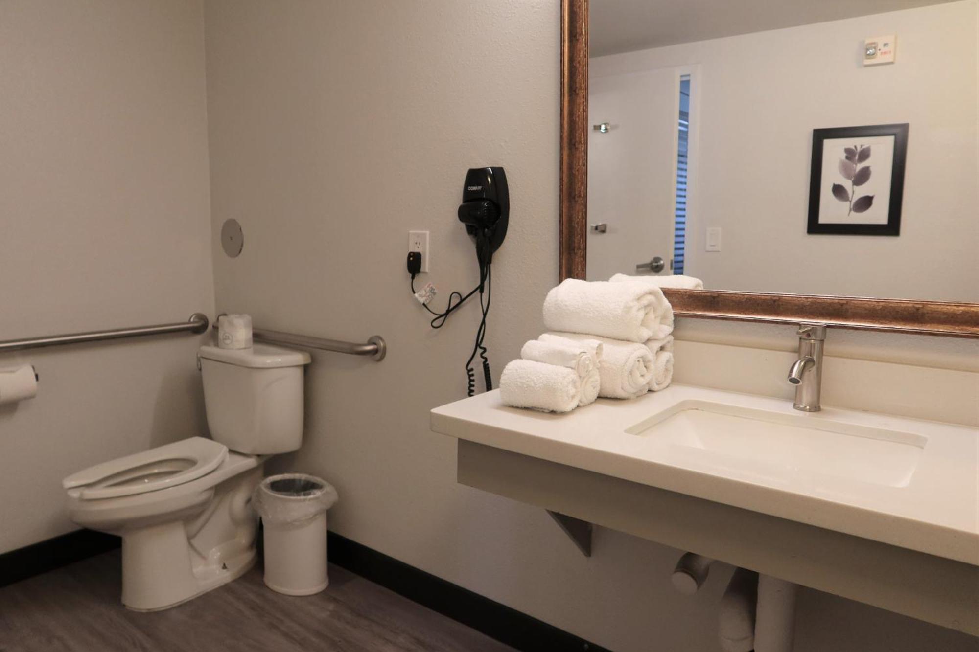 Greentree Inn & Suites Phoenix Sky Harbor Eksteriør billede