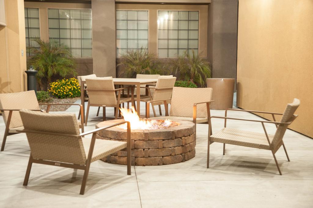 Greentree Inn & Suites Phoenix Sky Harbor Eksteriør billede
