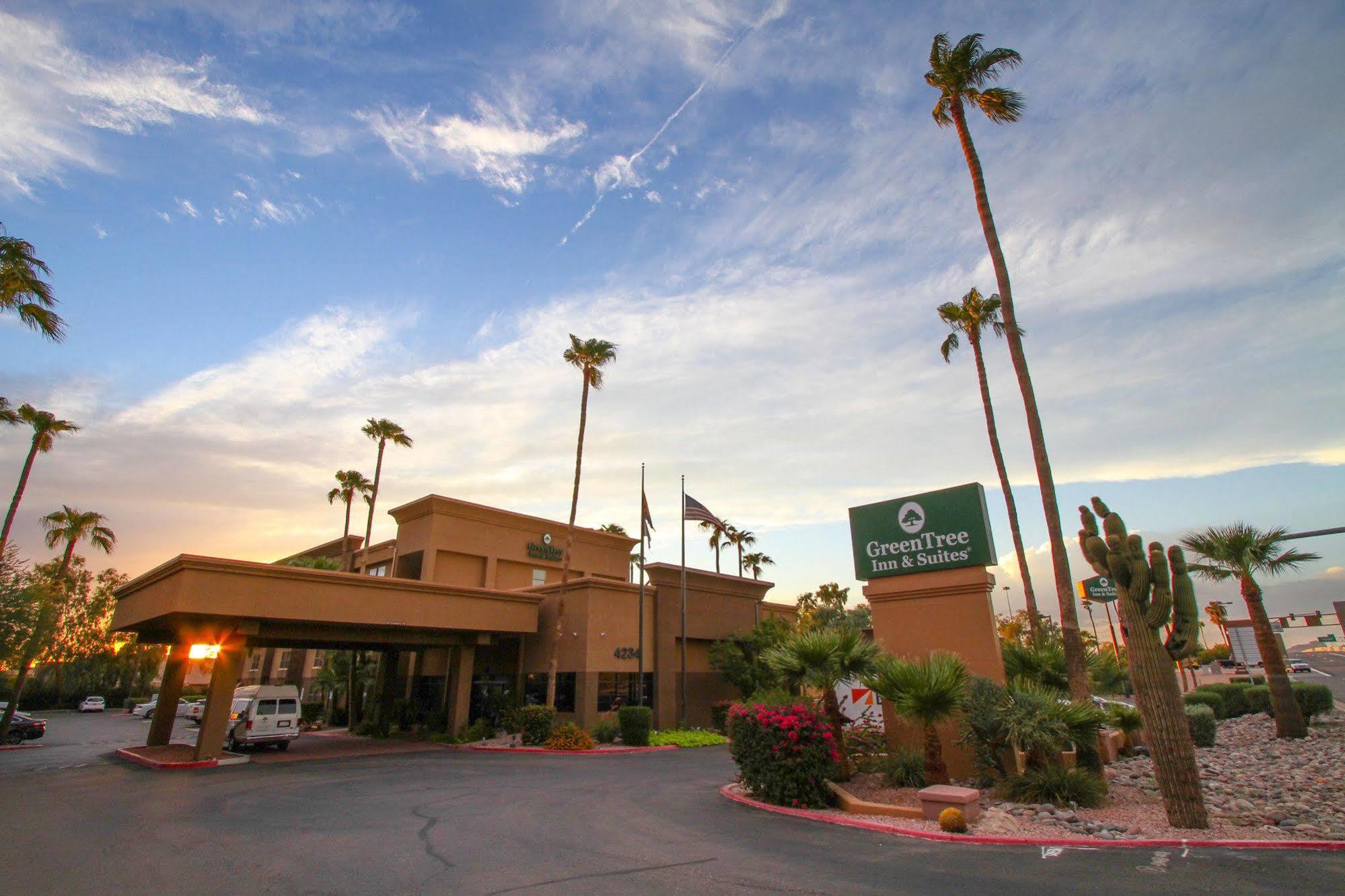 Greentree Inn & Suites Phoenix Sky Harbor Eksteriør billede