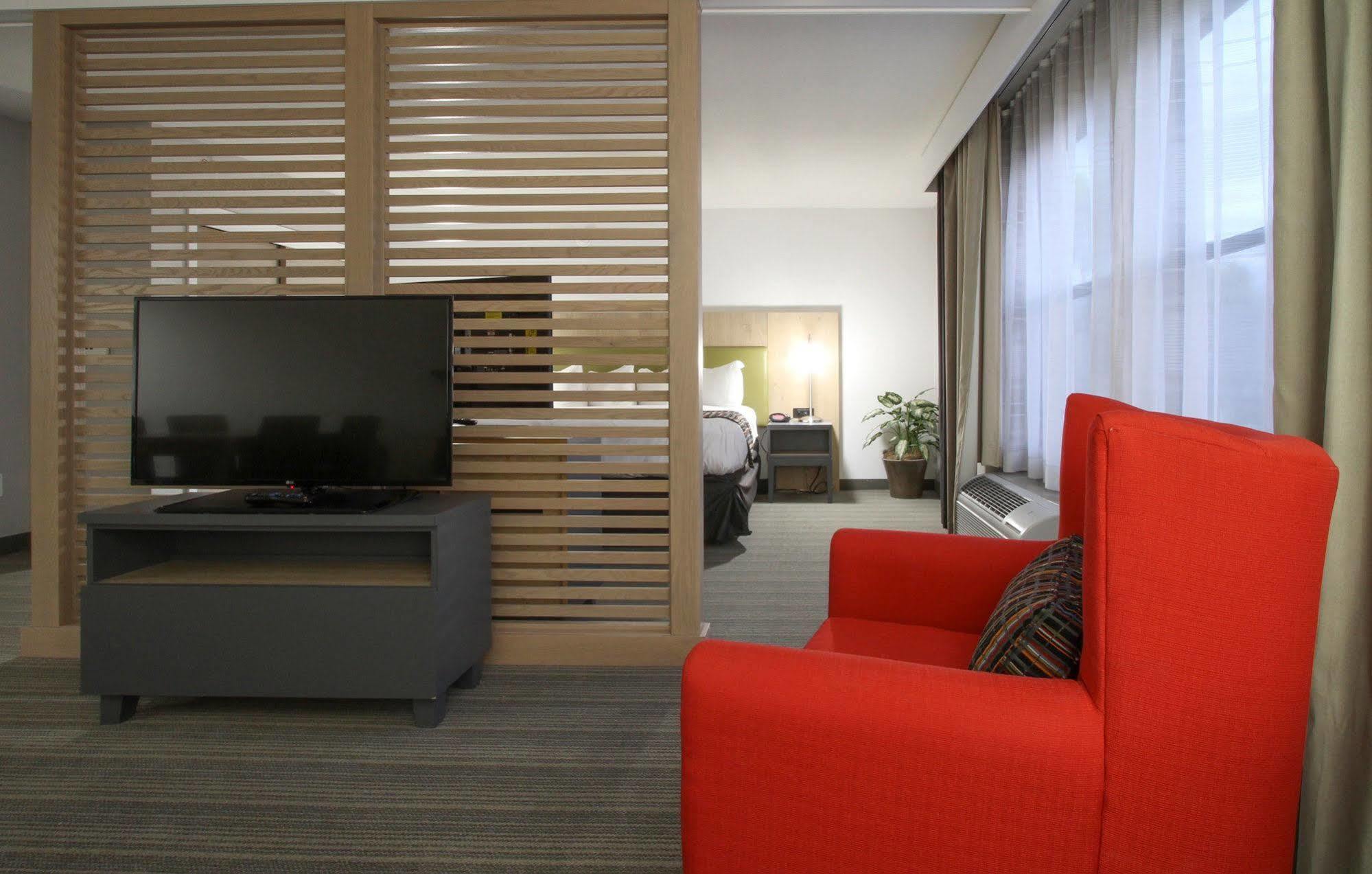 Greentree Inn & Suites Phoenix Sky Harbor Eksteriør billede