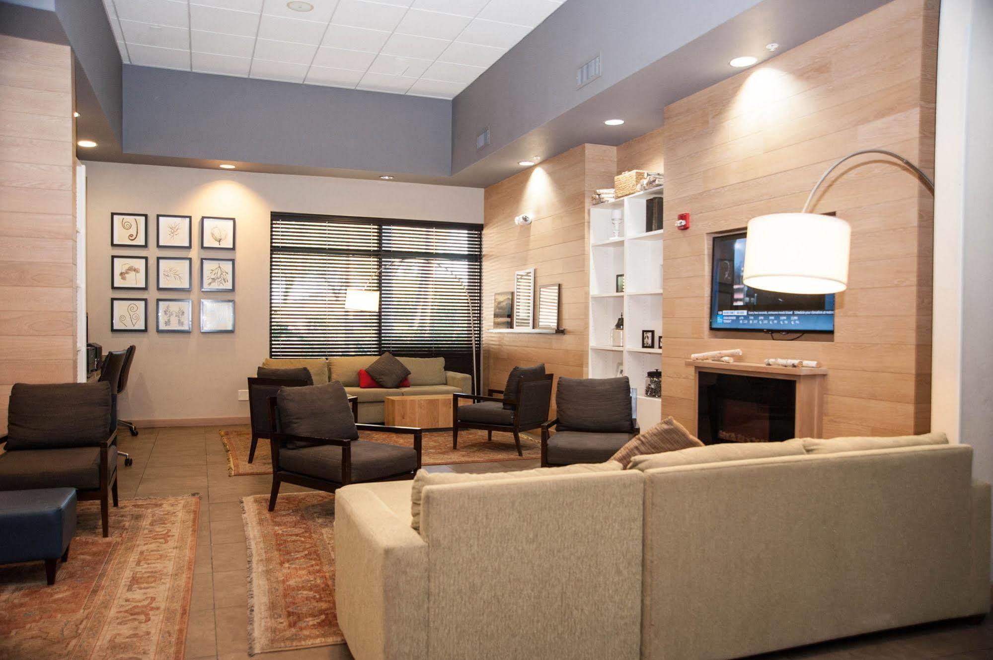 Greentree Inn & Suites Phoenix Sky Harbor Eksteriør billede